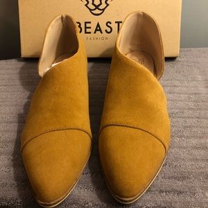 Beast Fashion size 10